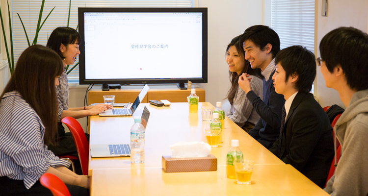 1704officetour07.jpg